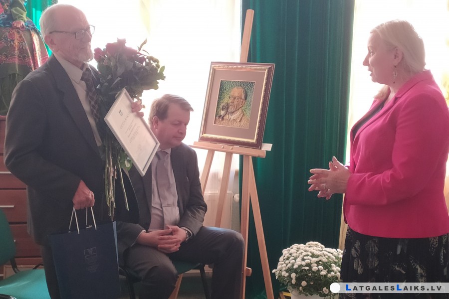 photo.jpg