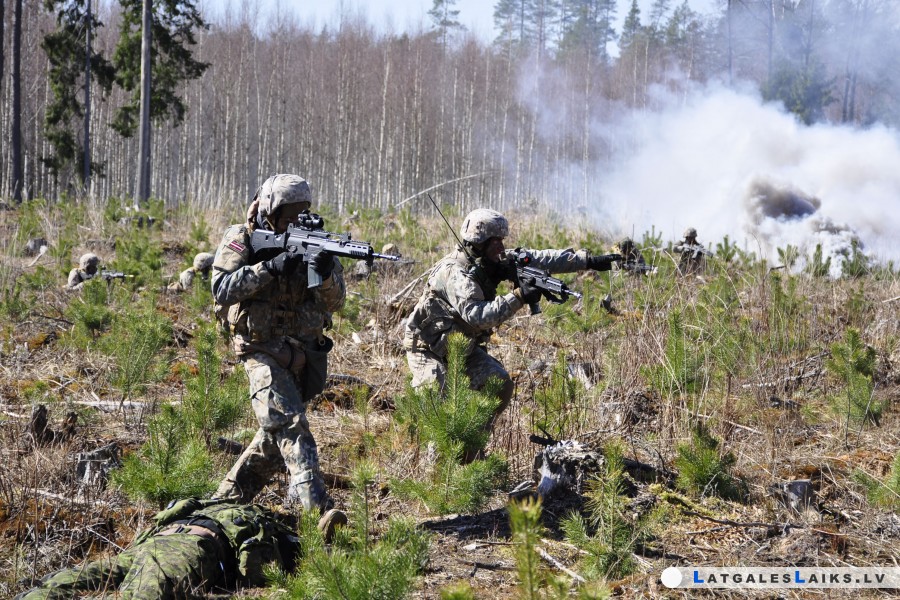 Mācību poligonā “Meža Mackeviči” sākušās militārās mācības