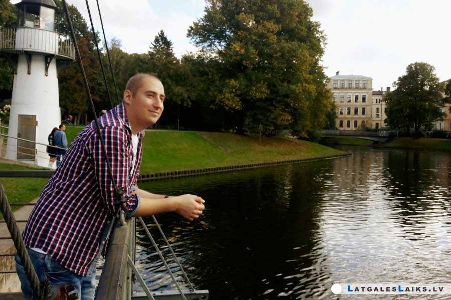 Palīdzēsim Vadimam uzvarēt ļauno slimību!