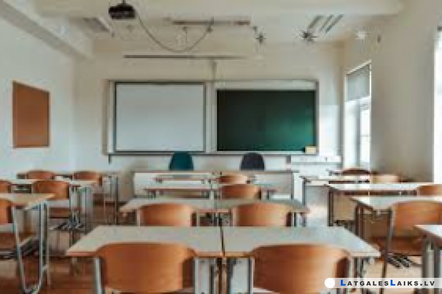 Daugavpils skolās notiek pirmklasnieku uzņemšana