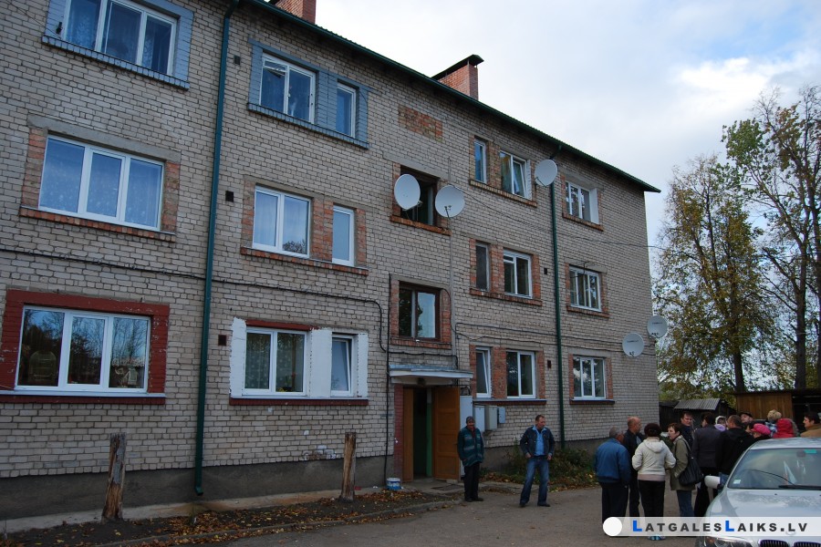 Lielāko daļu māju novadā pārvalda iedzīvotāji