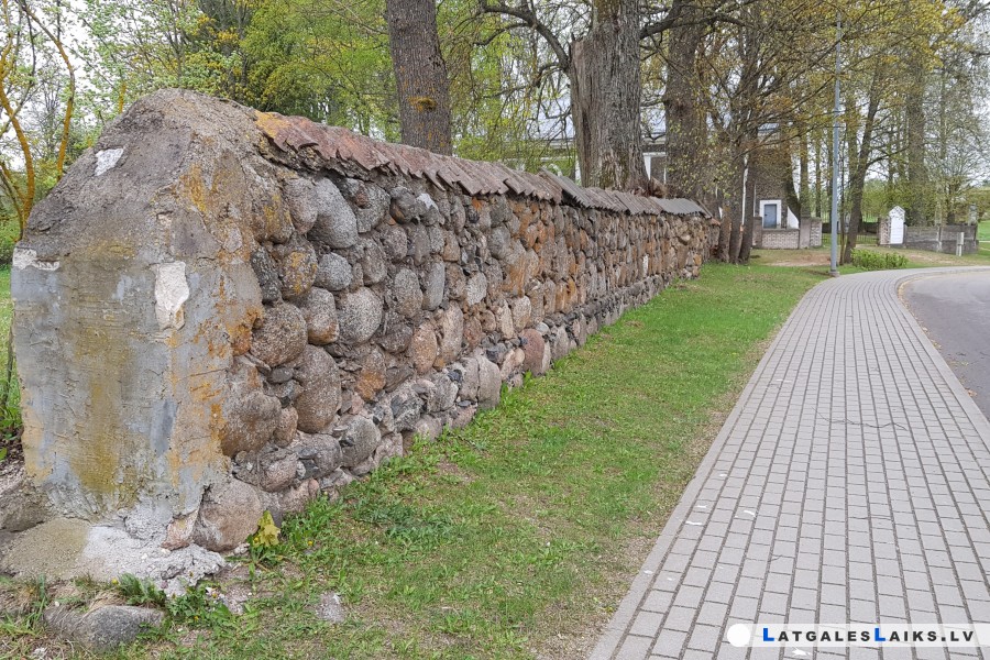 Ozolmuiža