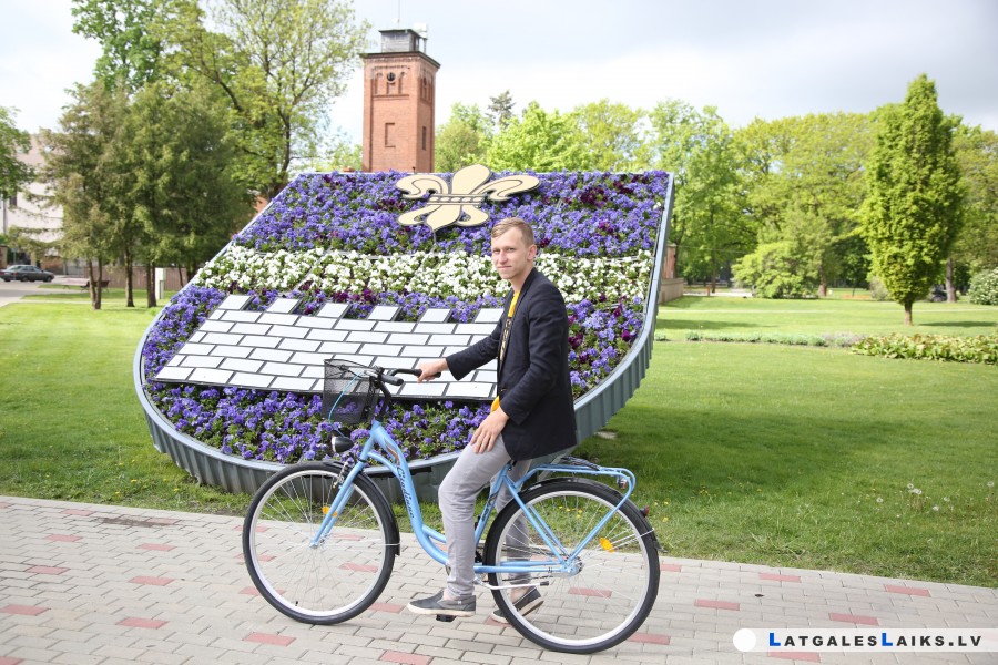 Slinkums iet kājām? Brauc ar velosipēdu!