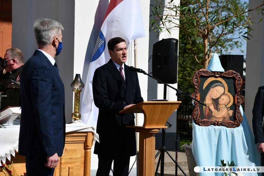 photo.jpg
