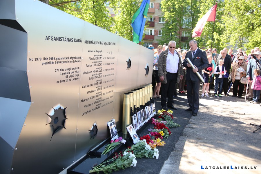 Daugavpilī atklāja pieminekli Afganistānas karā kritušajiem