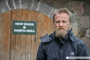 “O, kaņepes, nu, nu, kas tur būs?”
