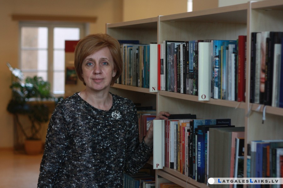 Uz bibliotēku var doties bez maka