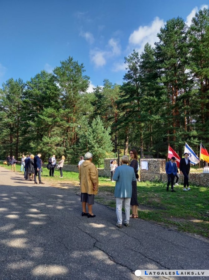 photo.jpg