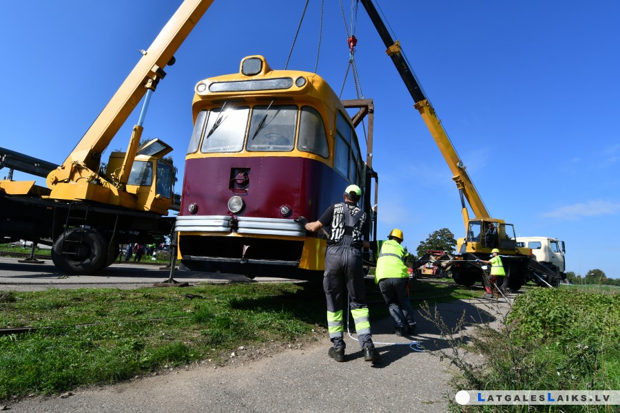 Retro tramvajs aizceļo uz „Inženieru arsenālu”