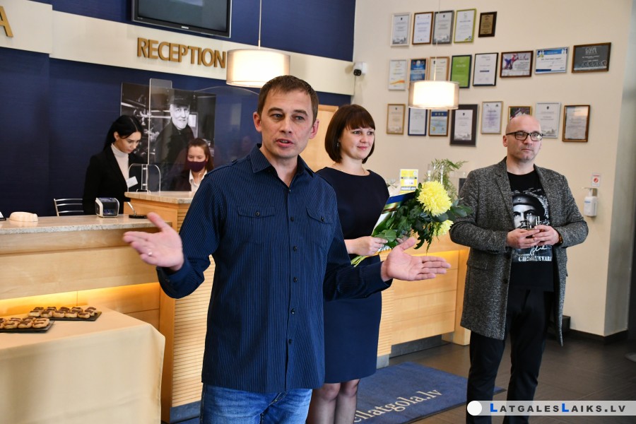 photo.jpg