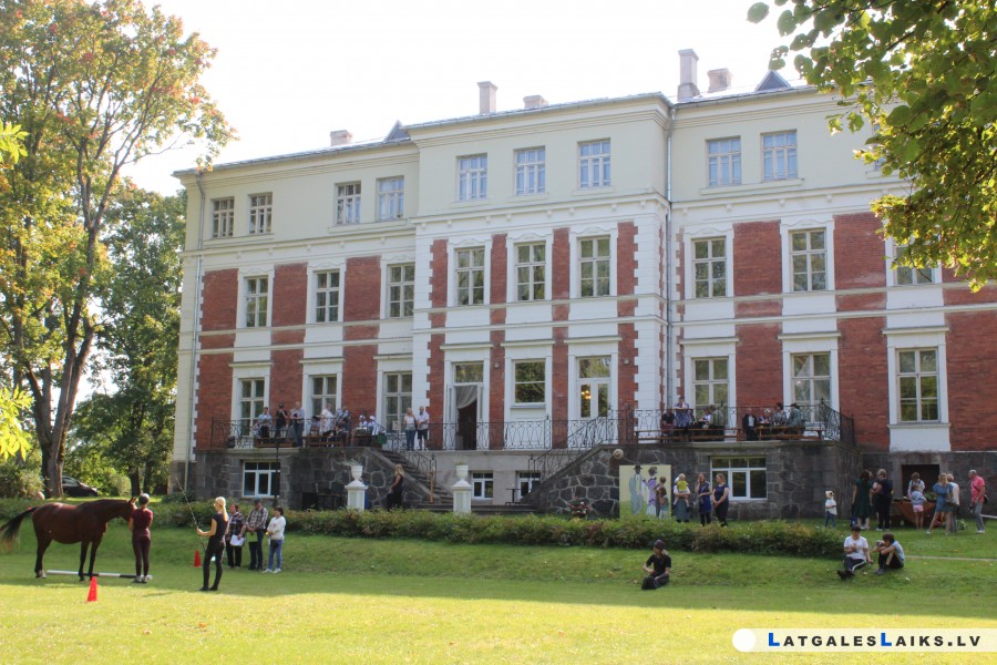 photo.jpg