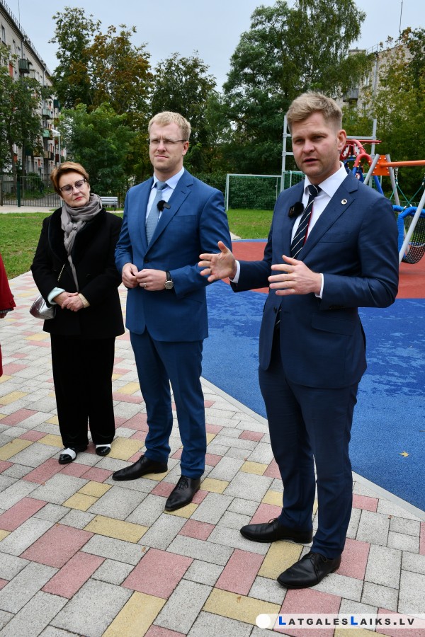photo.jpg