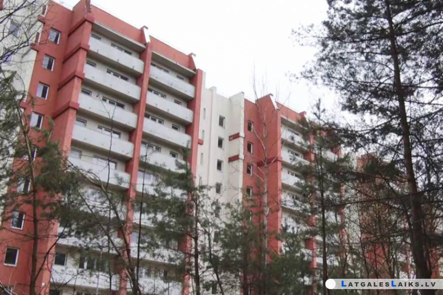 Piešķir aizdevumu daudzdzīvokļu ēkas siltināšanai Gaismas ielā 7