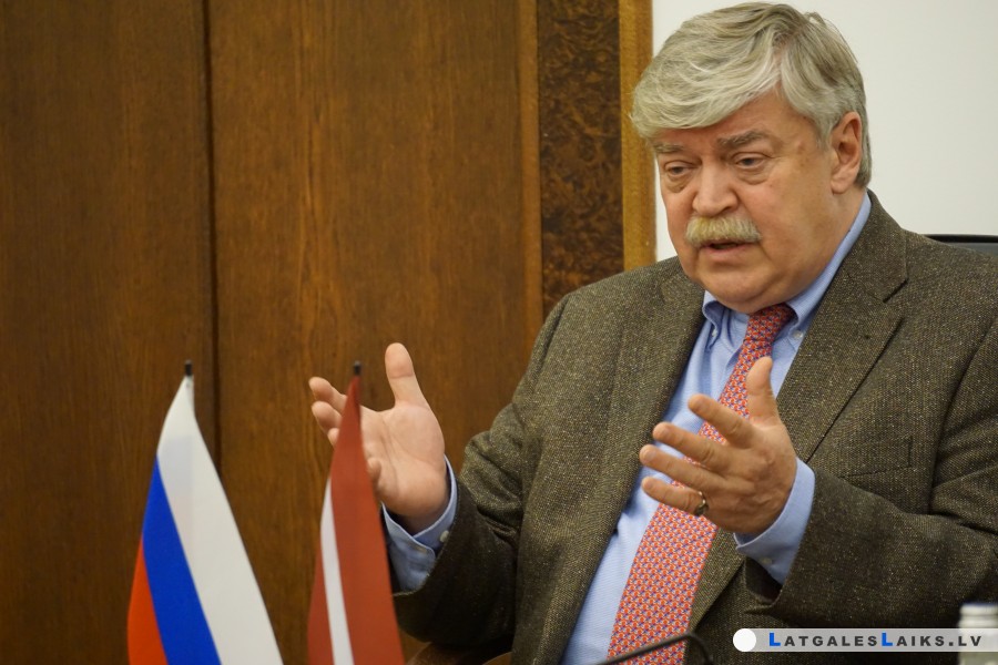 Krievijas vēstnieks uzsvēra dezinformācijas problēmu