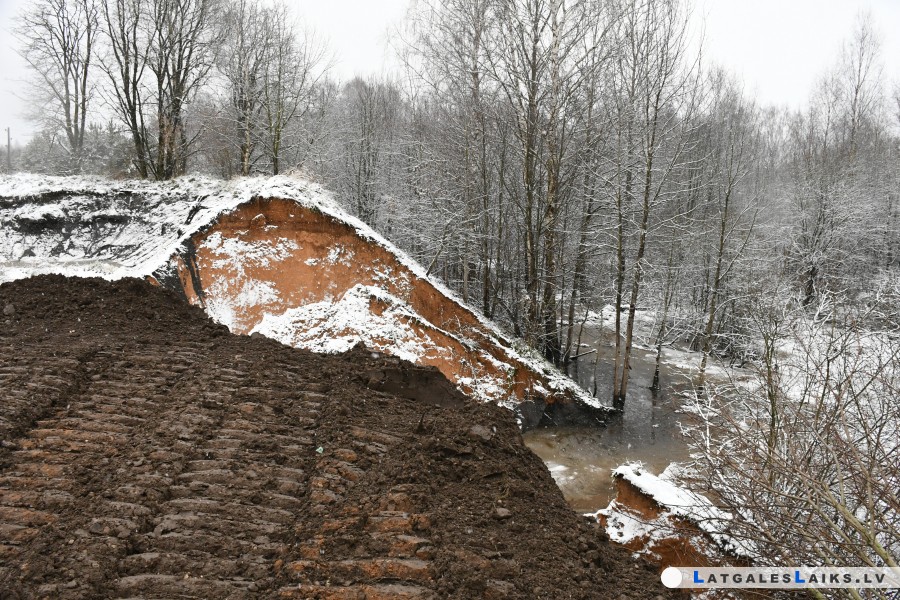 В Науенской волости произошла утечка 14000 кубометров ила