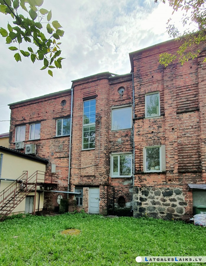 photo.jpg