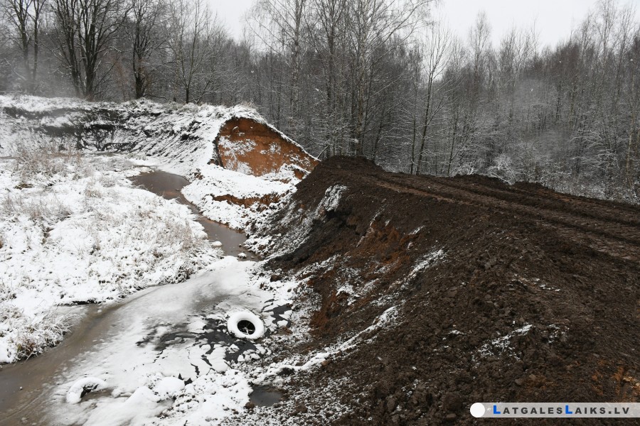 Вода в колодцах не пригодна для использования