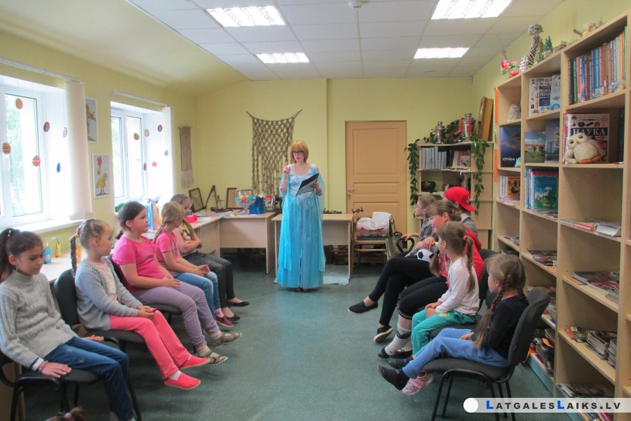 Viktorija Kvetkovska: par bibliotekāres darbu — ar mīlestību