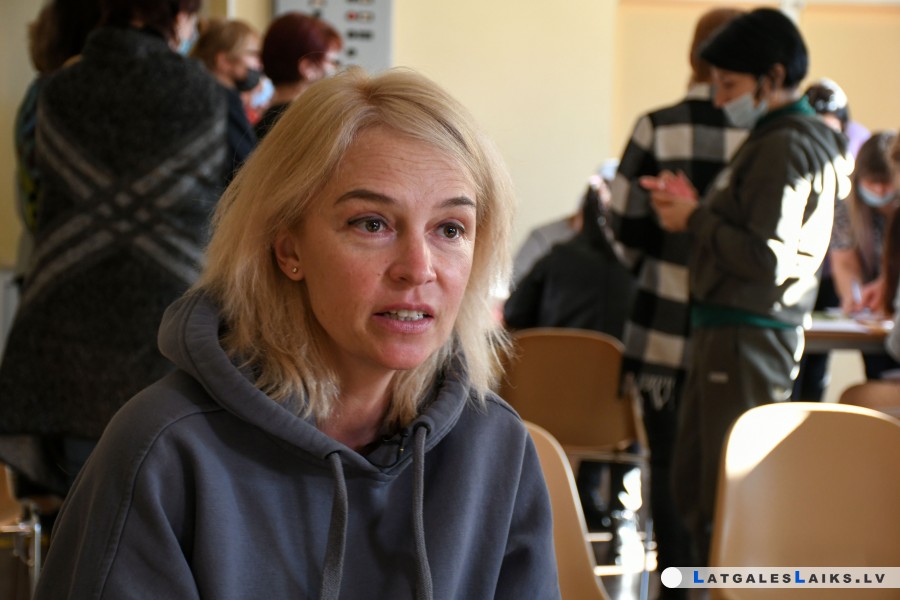 Izglītības iestādes nodrošinās mācību procesu Ukrainas bēgļu bērniem