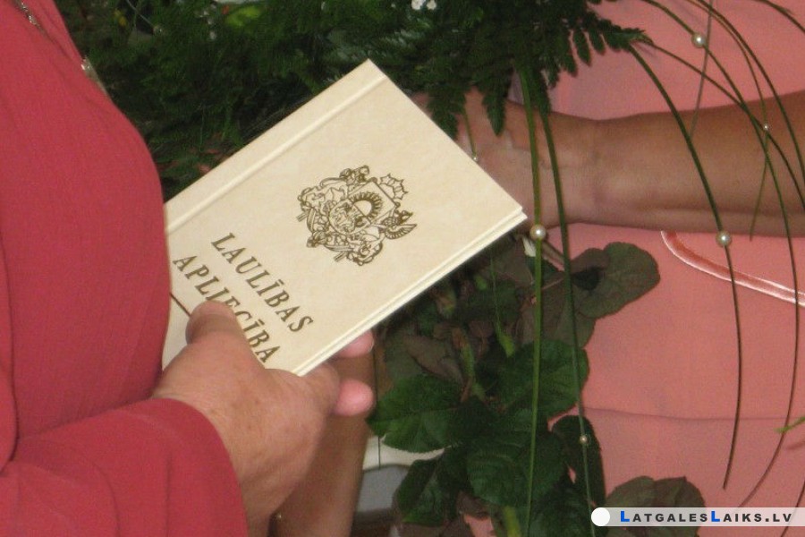 Aicina pieteikties zelta un dimanta kāzu jubilārus