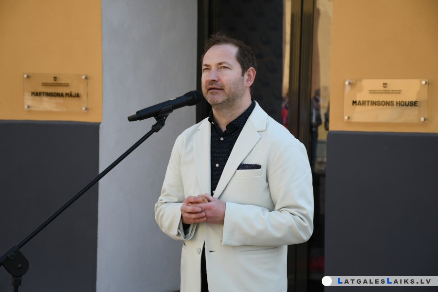 photo.jpg