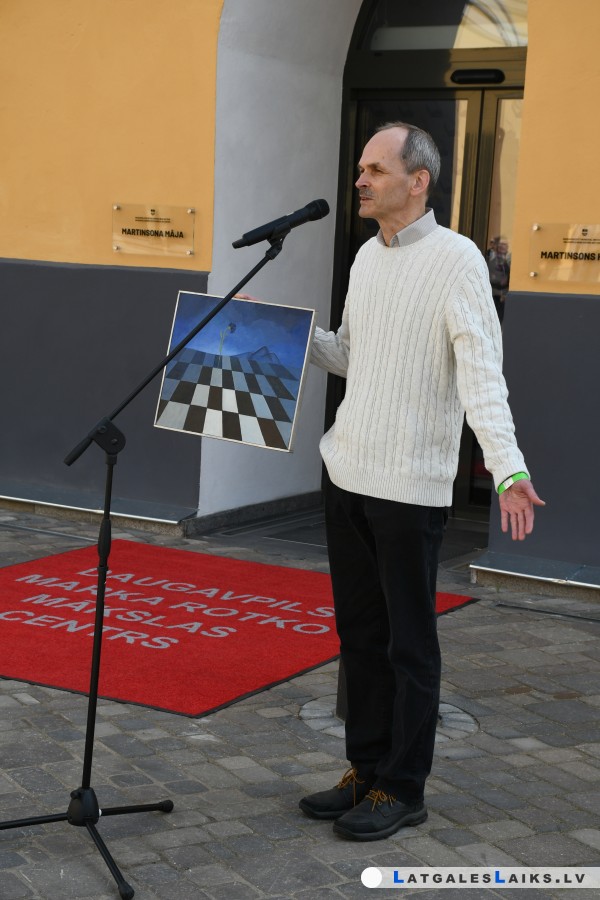 photo.jpg