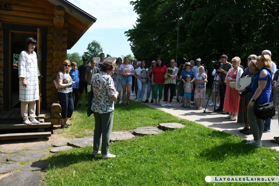 photo.jpg