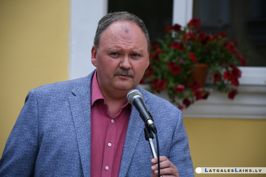 photo.jpg