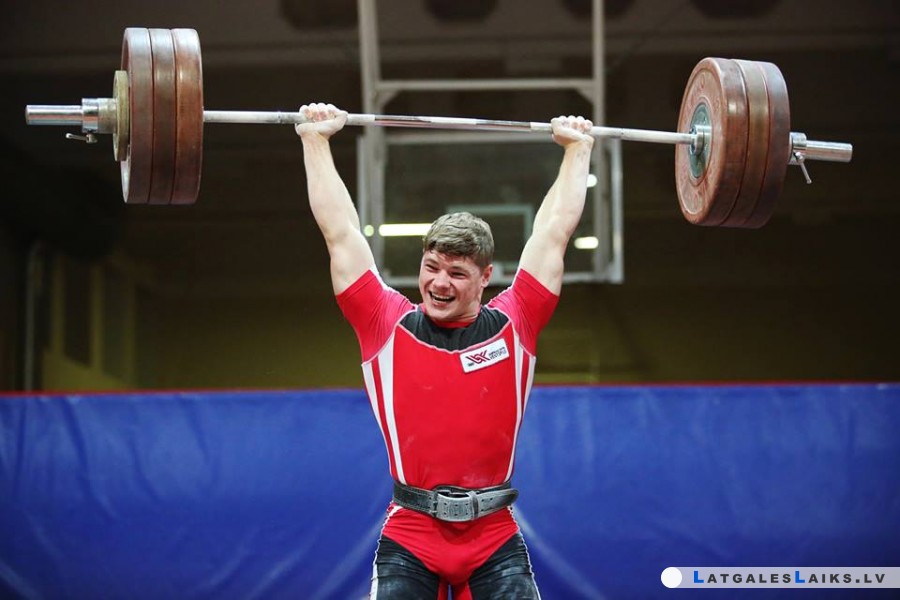 Vadims Koževņikovs kļūst par sporta meistaru