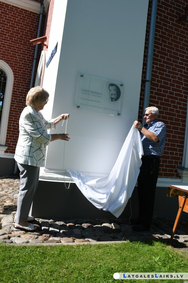 photo.jpg