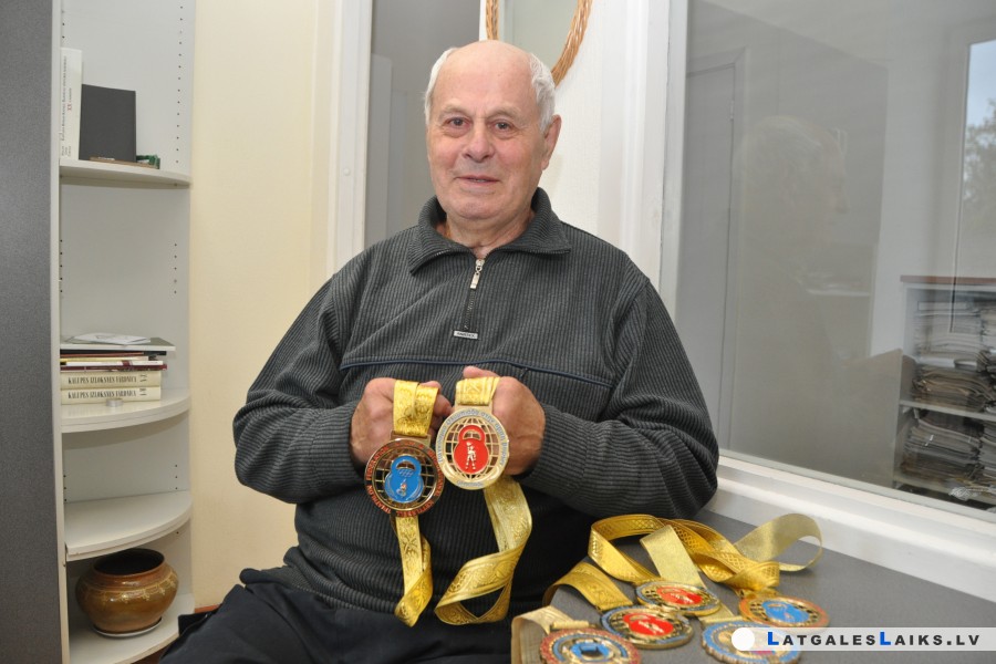 Uzvara Vispasaules svarbumbu olimpiādē