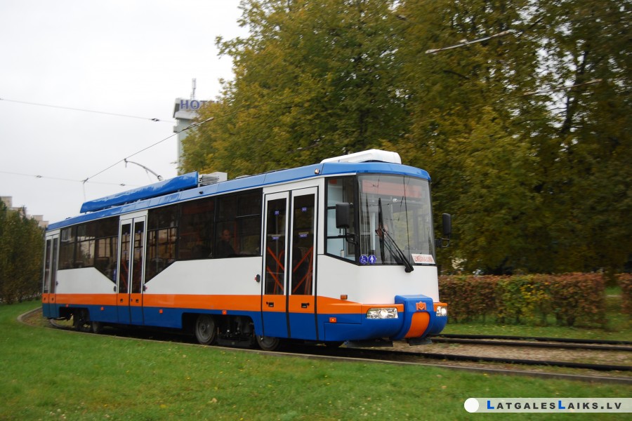 Lauzīs tramvaju iegādes līgumu