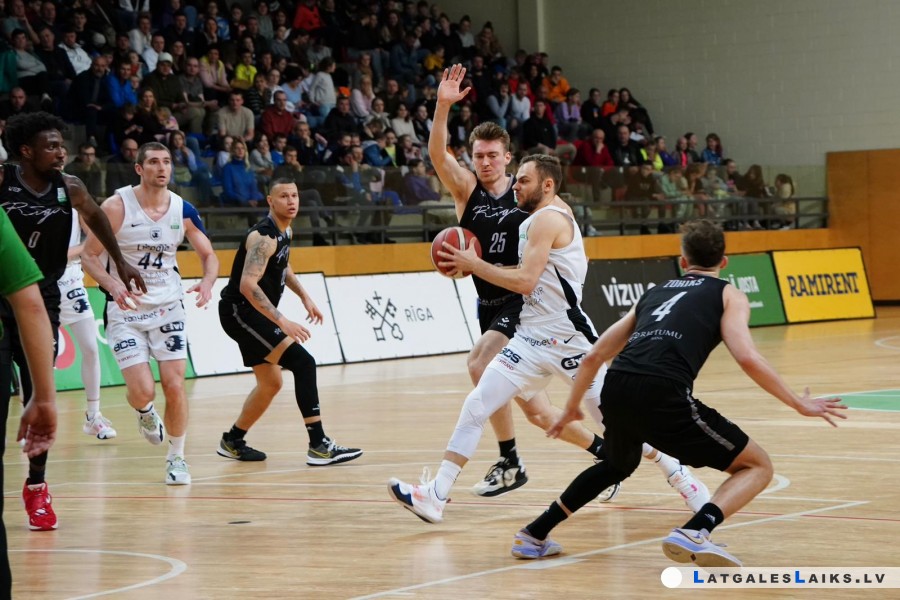 “VEF Rīga” izvēlējās Daugavpili