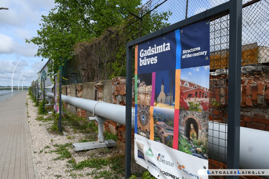 Daugavpilī skatāma ceļojošā fotoizstāde „Gadsimta būves Latvijā”