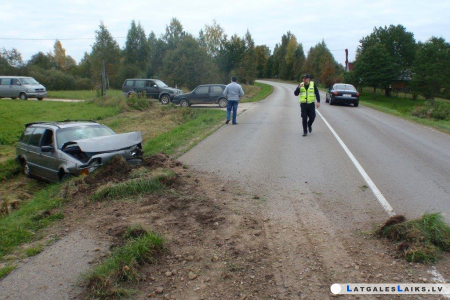 Ar zagtu auto izraisīja negadījumu