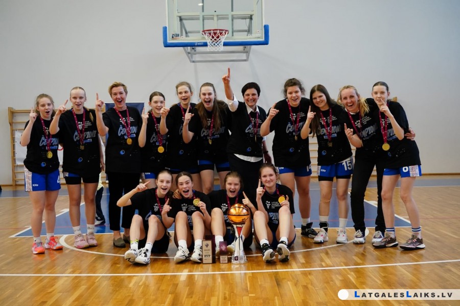 Irina Romaņenko — labākā junioru trenere Latvijā