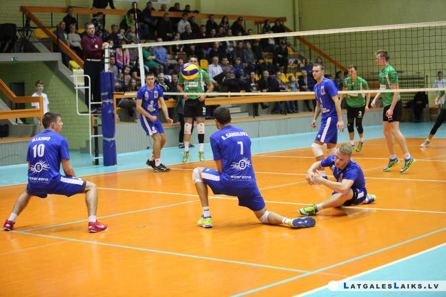 Pirmā uzvara un sāpīgs zaudējums