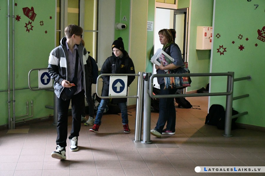 Daugavpilī uzlabos drošību mācību iestādēs
