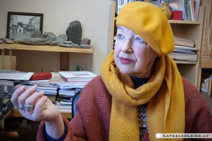 Valda Mežbārde: „Esmu tikai viena no „bitītēm””