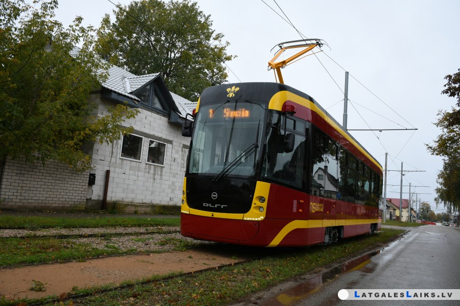 Daugavpilī sākuši kursēt DLRR būvētie tramvaji