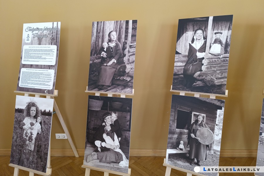 Latviešu tautas tērpi – skaista pēcgarša