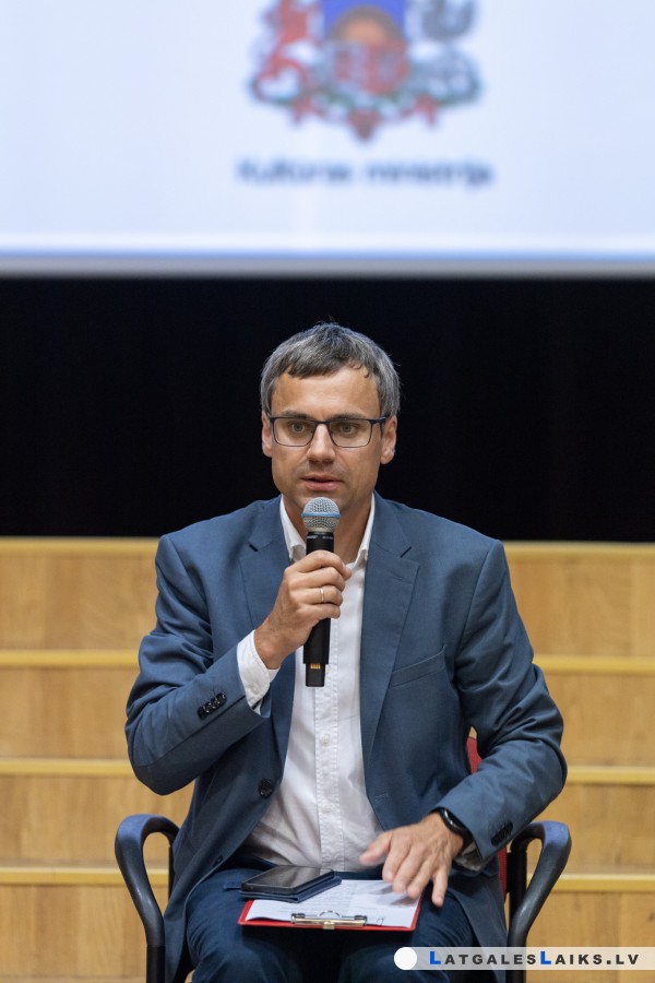 photo.jpg
