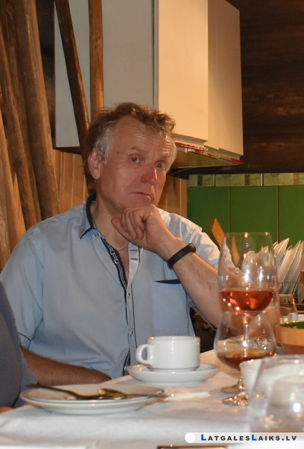 photo.jpg