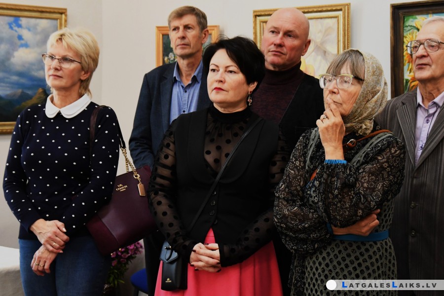 Izstāde „Rudens 2024” un mīlestības pilnas sirdis