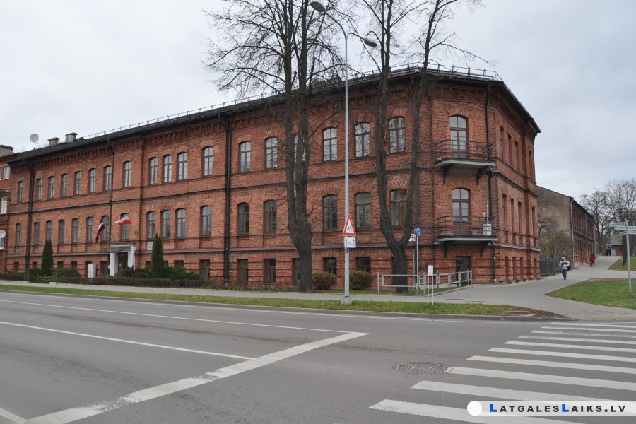 Reforma paredz reorganizēt vairākas vidusskolas
