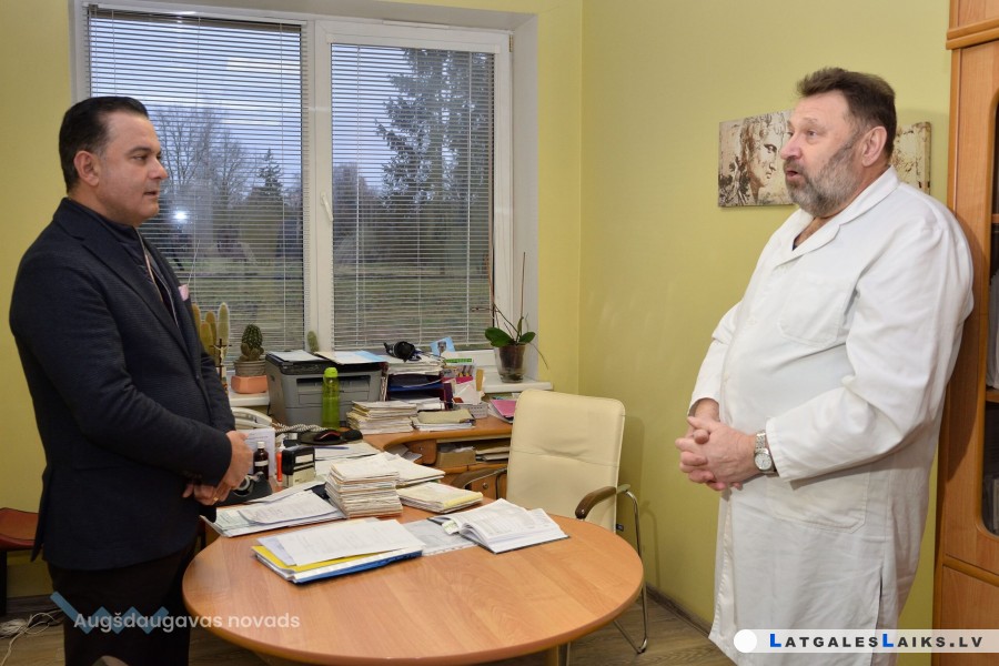Veselības ministrs Hosams Abu Meri solīja attīstīt Daugavpils reģionālo slimnīcu