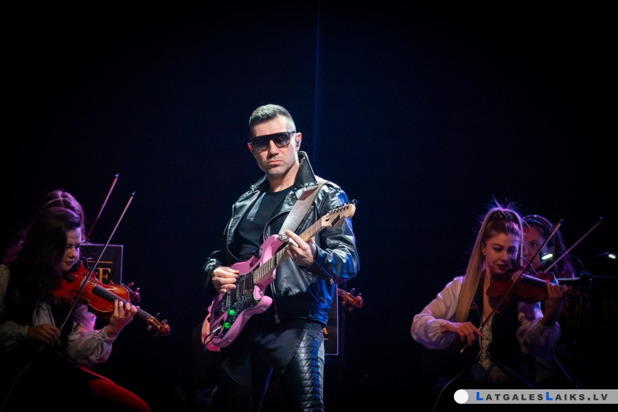 “Prime Orchestra” no Harkivas atkal savaldzināja daugavpiliešus