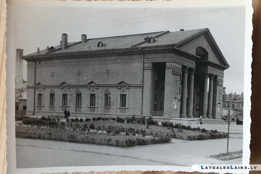 photo.jpg