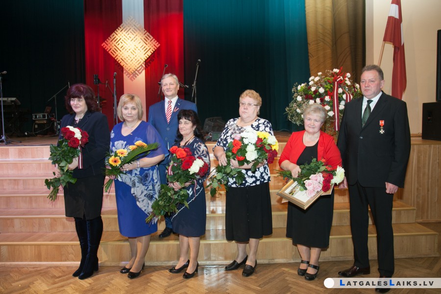 Pasniegta balva «Krāslavas novada gada cilvēks 2017»