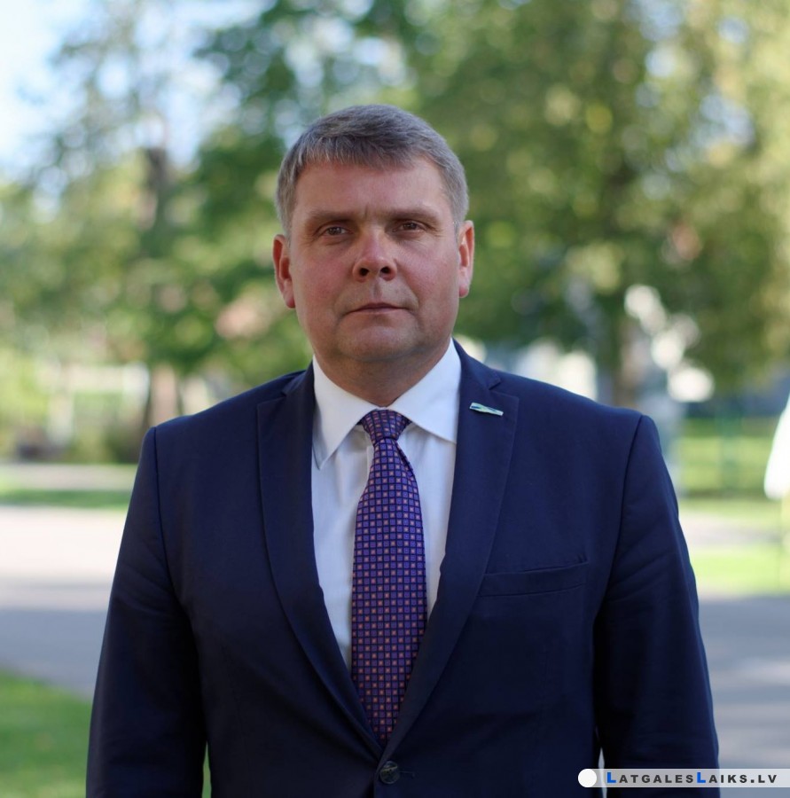 А. Адамович «Мы не в депрессии, «хоронить» нас не надо…»
